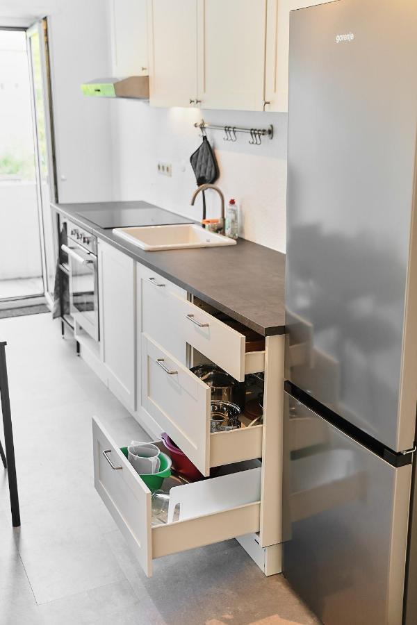 N2 Centrally Located 3-Room Apartment With Balcony Or Individual Rooms Karlsruhe Exteriör bild